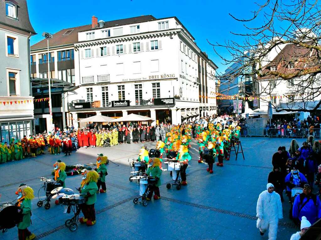 Impressionen vom Narrenbaumstellen in Lrrach