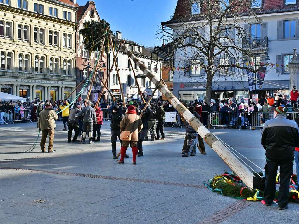 Impressionen vom Narrenbaumstellen in Lrrach