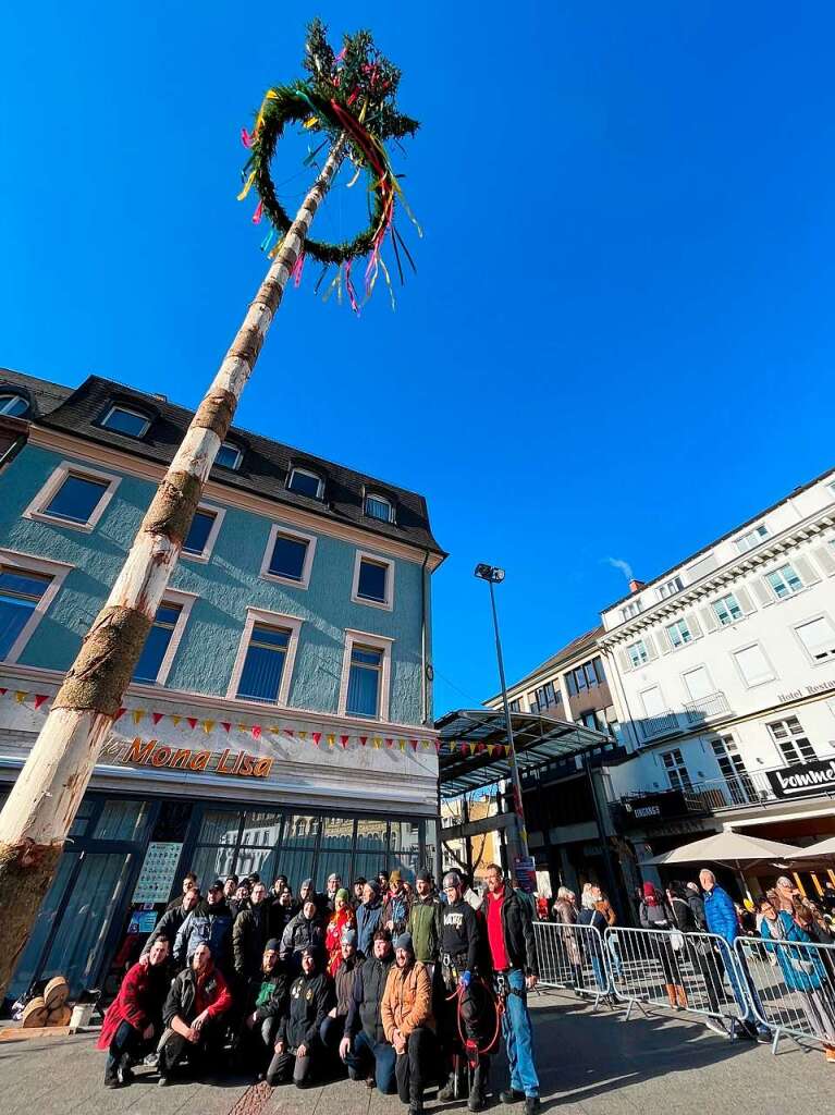 Impressionen vom Narrenbaumstellen in Lrrach