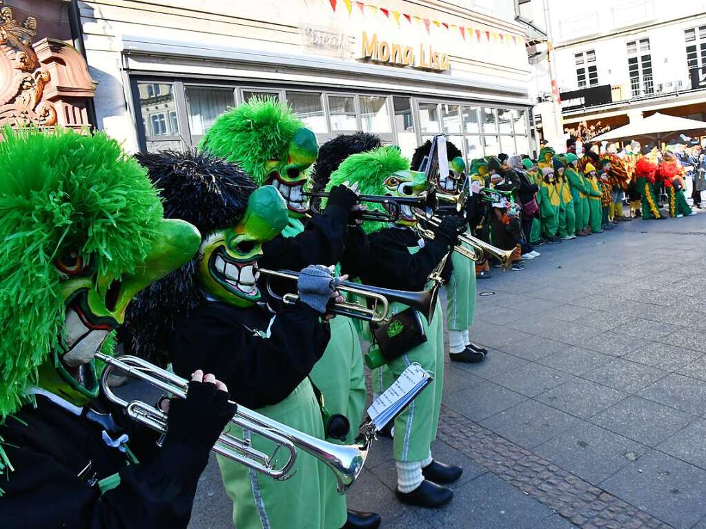 Impressionen vom Narrenbaumstellen in Lrrach