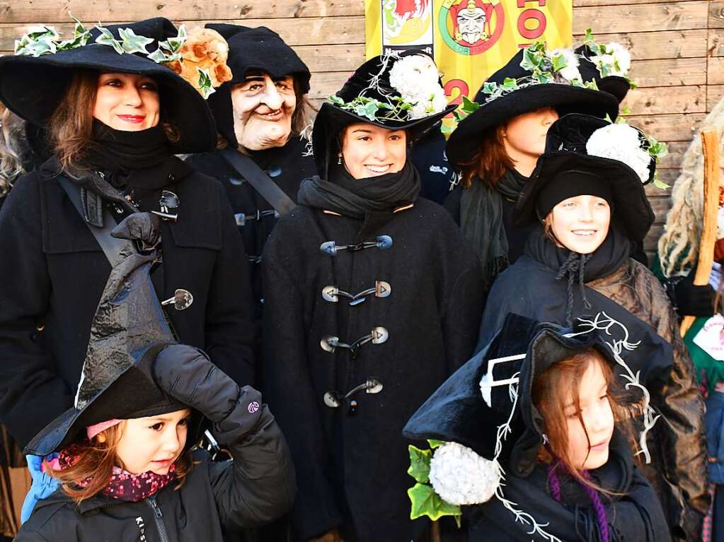 Impressionen vom Narrenbaumstellen in Lrrach