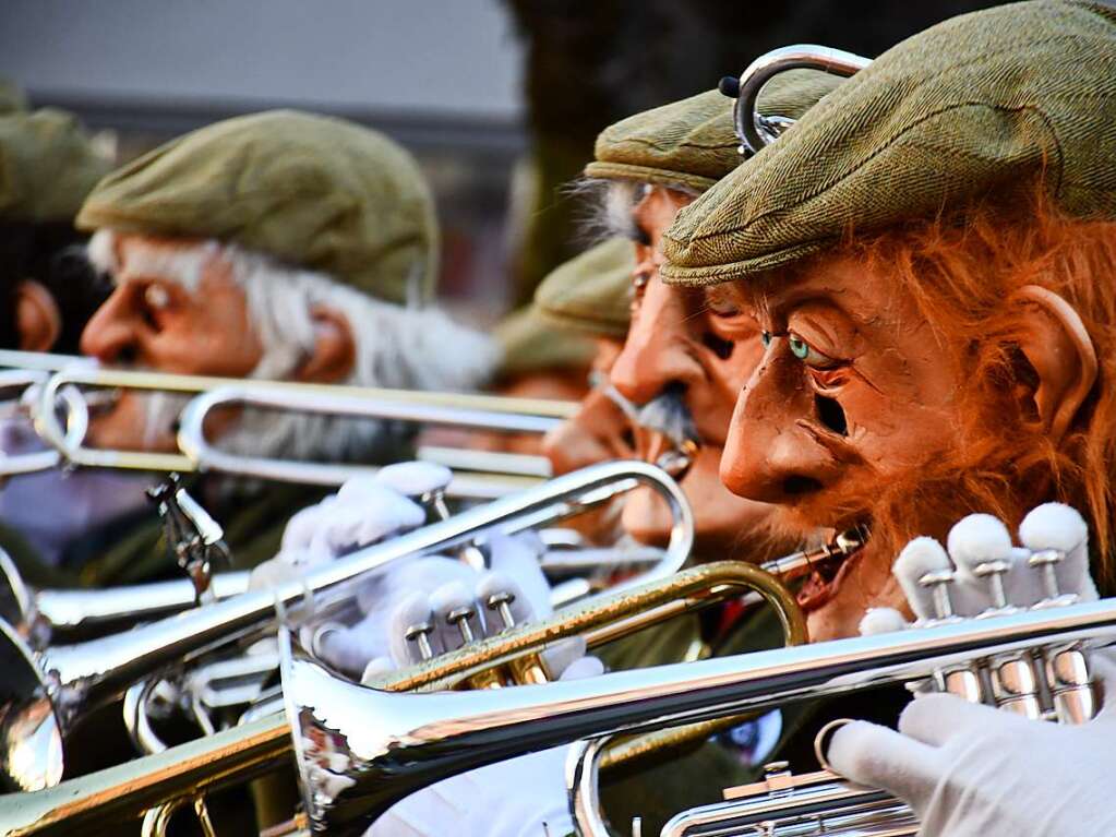 Impressionen vom Narrenbaumstellen in Lrrach