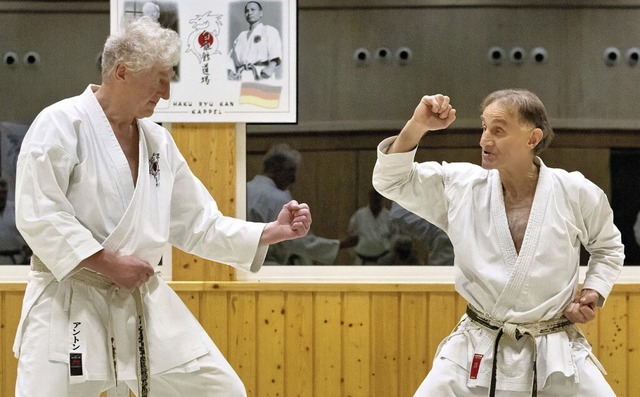 Giovanni  Torzi und Anton Salat (links) zeigen in Kappel ihr Knnen.  | Foto: Wolfgang Scheu