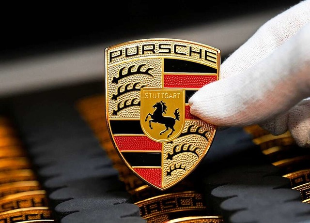 Das Porsche-Logo.  | Foto: THOMAS KIENZLE (AFP)