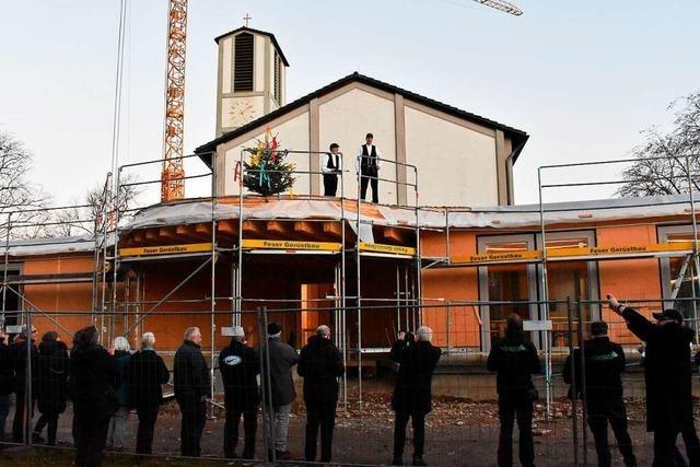 Bauprojekt bei der Christuskirche in Lrrach feiert Richtfest