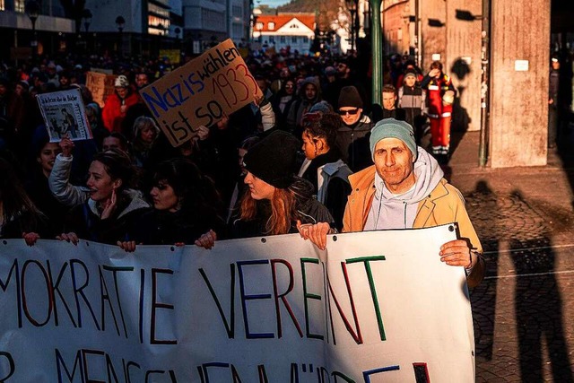 Demokratie vereint: Dejan Mihajlovic (...angemeldeten Demo am Sonntagnachmittag  | Foto: Peter Herrmann