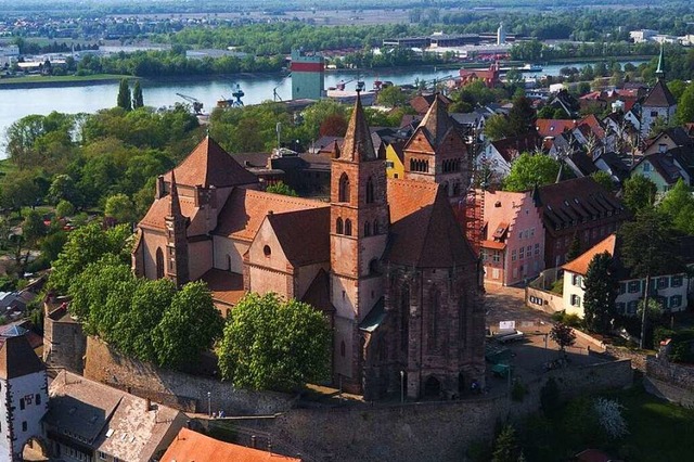 Das Breisacher Mnster ist knftig Tei...chengemeinde Breisgau-Markgrflerland.  | Foto: Michael Saurer