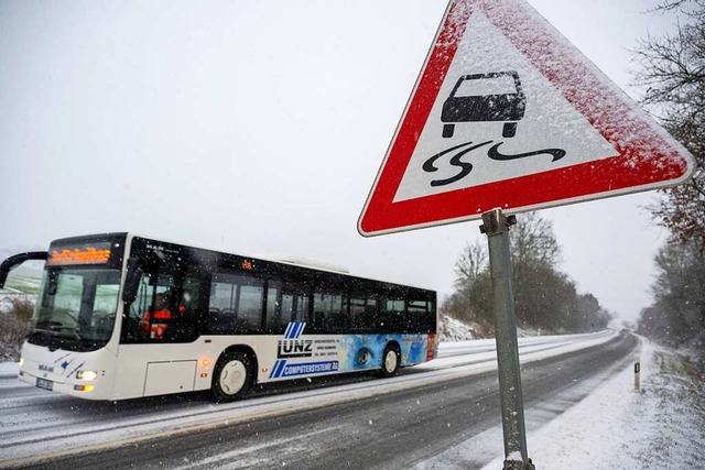 Winterliche Straenverhltnisse (Symbolbild)  | Foto: Pia Bayer (dpa)