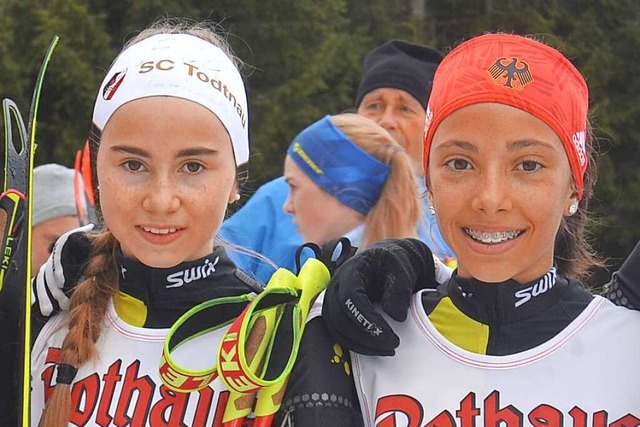 Lilly Schlegel (links/SC Todtnau)  und...enthal ber Top-Platzierungen freuen.   | Foto: Helmut Junkel