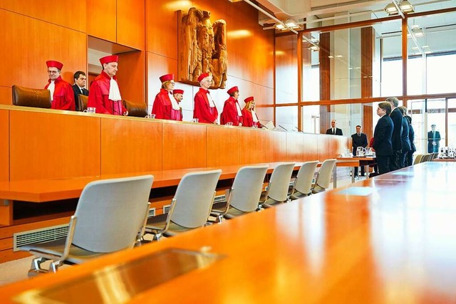 Der Zweite Senat des Bundesverfassungs...ssen.Das hat das Gericht entschieden.  | Foto: Uwe Anspach (dpa)