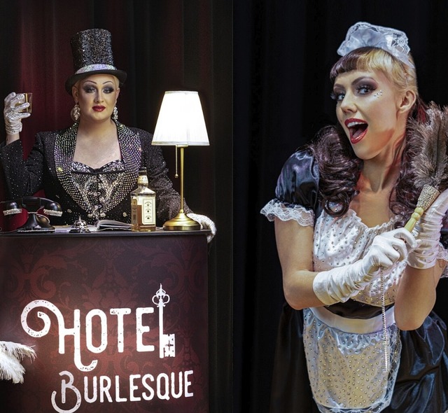 Dita Whip (links) und Elena La Gatta im &#8222;Hotel Burlesque&#8220;  | Foto: Johann Haas