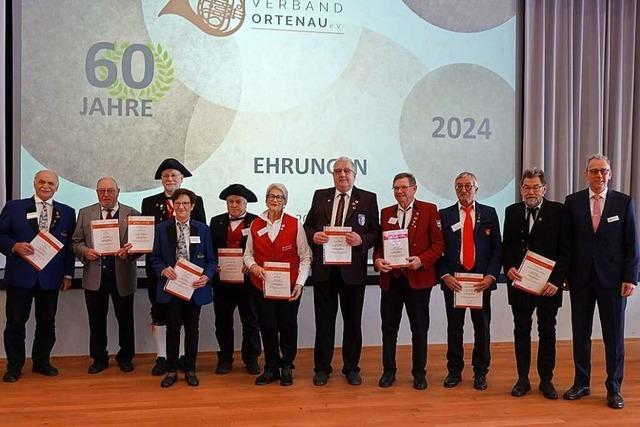 Der Blasmusikverband Ortenau hat in Kippenheim Mitglieder fr 60 Jahre Musik geehrt
