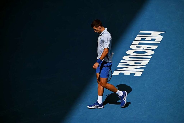 Novak Djokovic verliert erstmals bei den Australian Open im Halbfinale.  | Foto: James Ross (dpa)