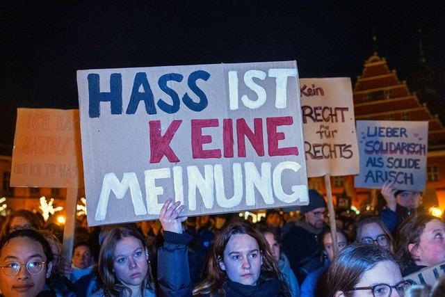 Demonstration gegen Rechtsextremismus  | Foto: Stefan Sauer (dpa)