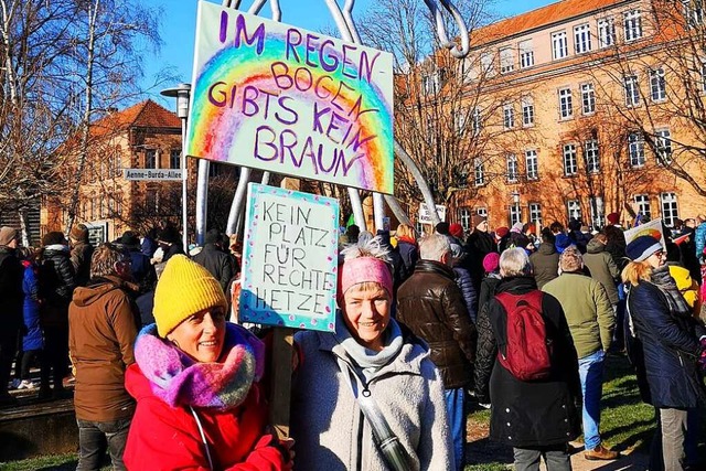 Bei der Demo gegen Rechts in Offenburg waren rund 5000 Teilnehmer.  | Foto: Ralf Burgmaier