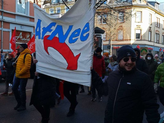 Teilnehmer der Kundgebung gegen Rechtsextremismus in Offenburg Mitte Januar  | Foto: Ralf Burgmaier