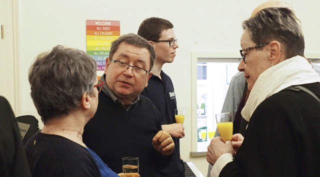 Austauschen und Kennenlernen beim Neujahrsempfang in Friedlingen.  | Foto: Herbert Frey