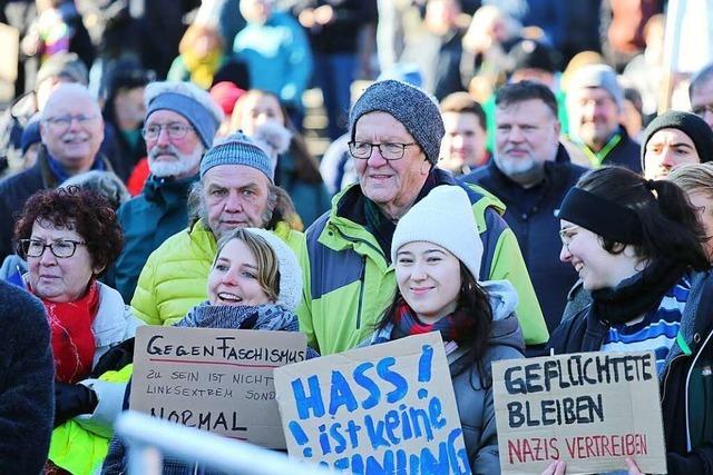 Kretschmann nimmt an Demo gegen Rechtsextremismus teil
