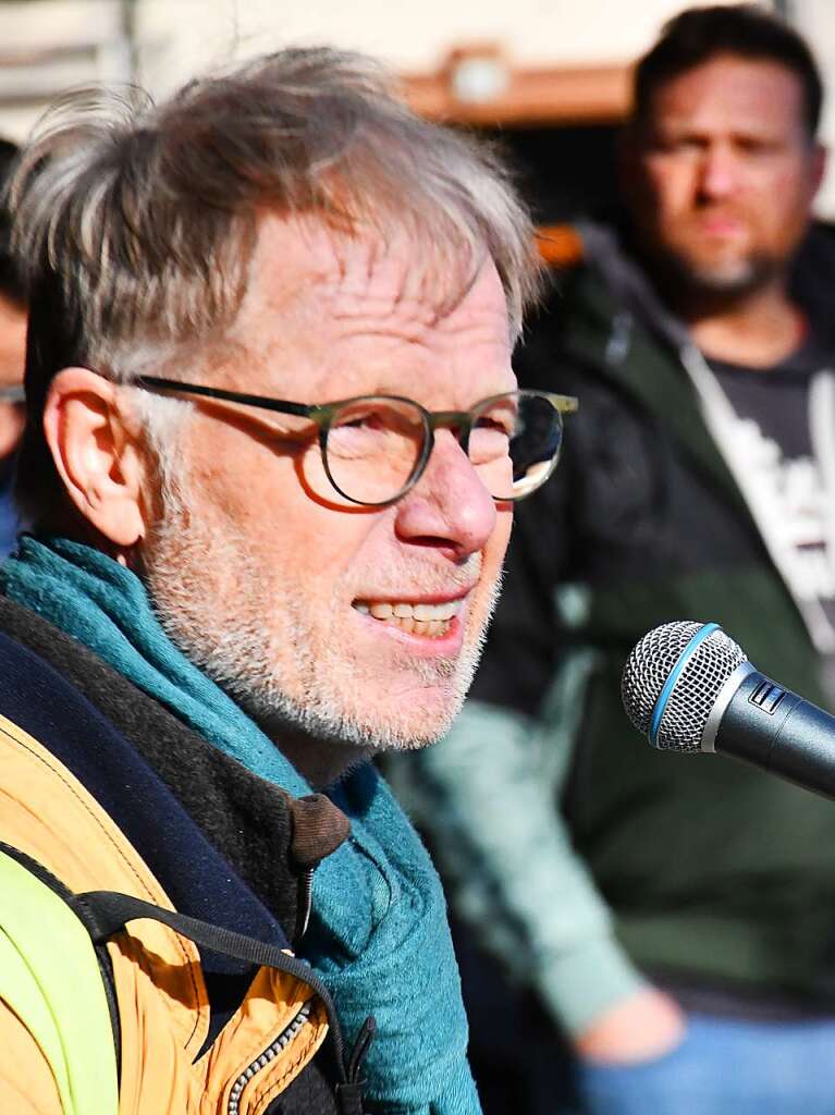 Lrrach setzt ein Zeichen mit einer groen und bunten Kundgebung gegen Rechtsextremismus.