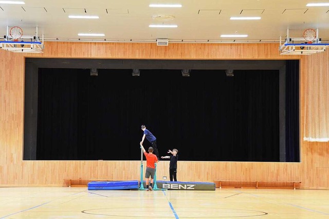 Der Schulsport in der Stadthalle luft...ltern der heutigen Schler geschwitzt.  | Foto: Felix Lieschke-Salunkhe