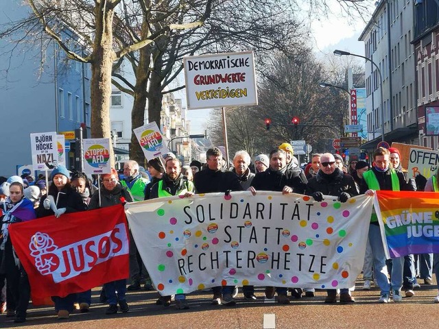 In Offenburg kamen vor gut einer Woche rund 5000 Menschen zur Demo.  | Foto: Ralf Burgmaier