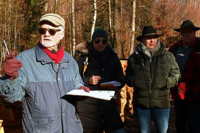 Gelebtes Brauchtum: Hauingen feiert seine Holzversteigerung