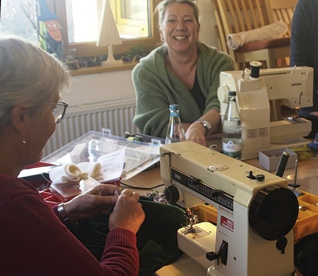 Auch die Nherinnen hatten viel zu tun.   | Foto: Karin Stckl-Steinebrunner