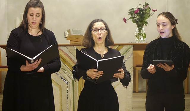 Lieder ber den Mond, die Nacht und di... (von links) in der Grenzacher Kirche.  | Foto: Roswitha Frey