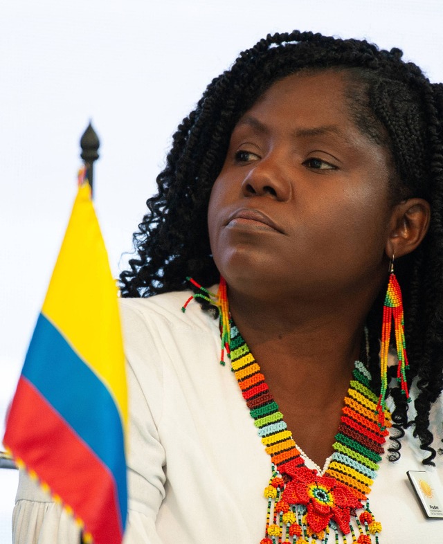 Sie ist die erste Afrokolumbianerin in einem hohen Staatsamt: Francia Mrquez.  | Foto: IMAGO/Chepa Beltran / VWPics