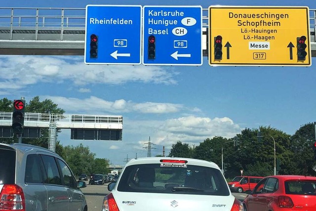 Die Autobahnauffahrt in Richtung Rhein...ebruar tagsber gesperrt (Archivbild).  | Foto: Ilona Schtz