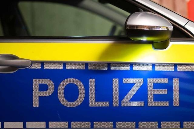 Motorradfahrer und Sozia bei Abbiegeunfall in Rheinfelden erfasst