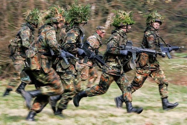 Die Regierung muss das Milliardenloch bei der Bundeswehr stopfen