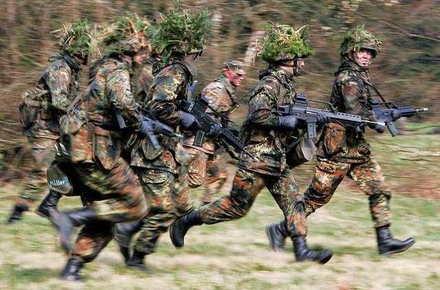 Die Bundeswehr ist nicht mehr so handlungsfhig, wie sie es sein msste.  | Foto: Frank May (dpa)