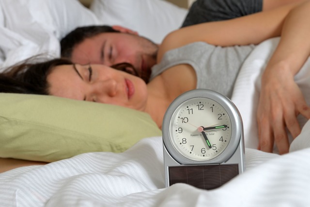 Erholsamer Schlaf ist f&uuml;r unsere Gesundheit wichtig.  | Foto: Jens Kalaene/dpa-tmn