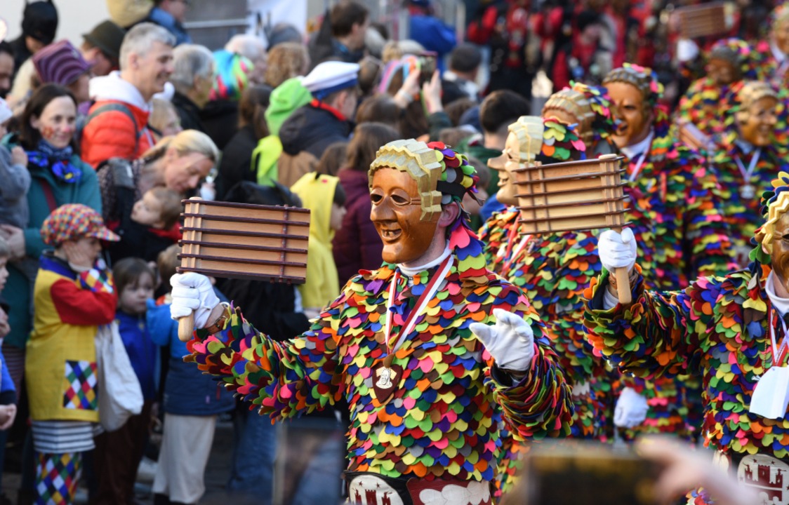 Rosenmontagsumzug in Freiburg 2024: Alles Wichtige zum Höhepunkt der  Freiburger Fasnet - Freiburg - Badische Zeitung