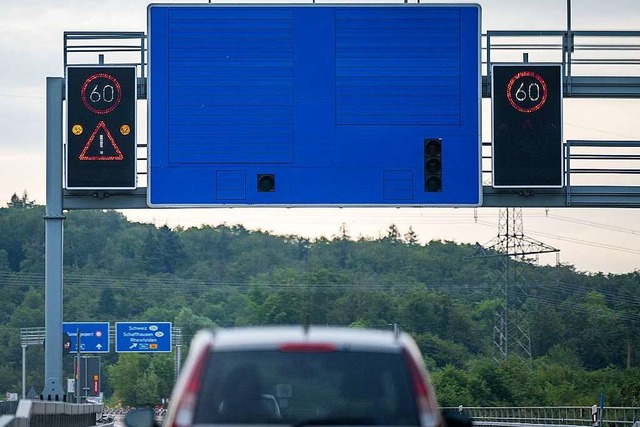 Die Geschwindigkeitsbegrenzungen vor d... sorgen immer wieder fr Diskussionen.  | Foto: Jonas Hirt