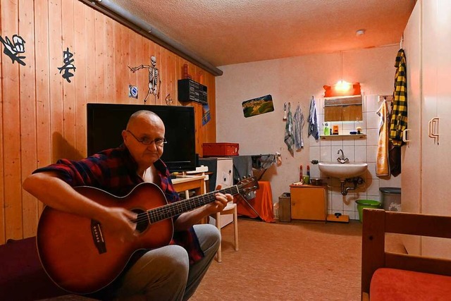 &#8222;Die Gemeinschaft federt meine A... Der 60-Jhrige lebt im Haus Benedikt.  | Foto: Rasmus Peters