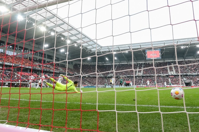 Der SC hat sich gegen den spielstarken VfB nicht durchsetzen knnen.  | Foto: Harry Langer (dpa)