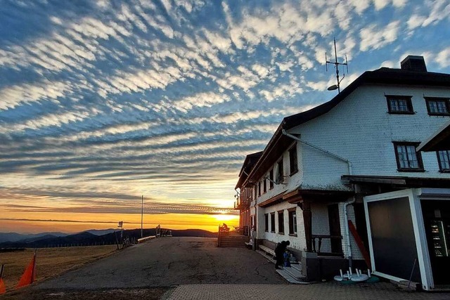 Malerischer Himmel am Belchen.  | Foto: Roland Schober