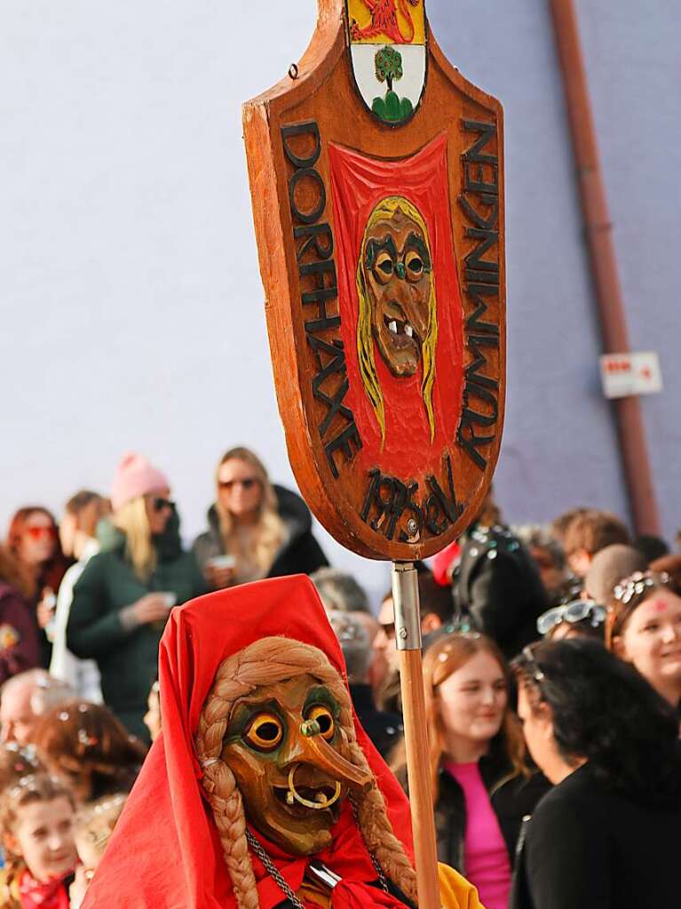 Der Umzug in Binzen ist einer der jhrlichen Hhepunkte der Fasnacht im Kreis Lrrach.