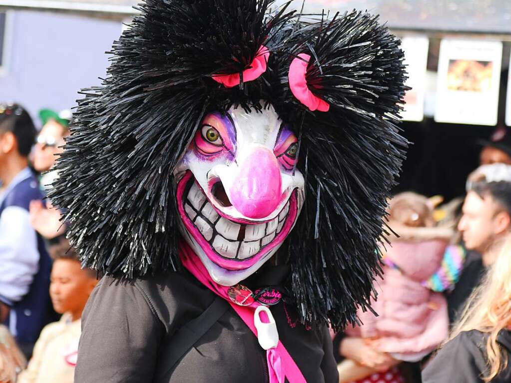 Der Umzug in Binzen ist einer der jhrlichen Hhepunkte der Fasnacht im Kreis Lrrach.