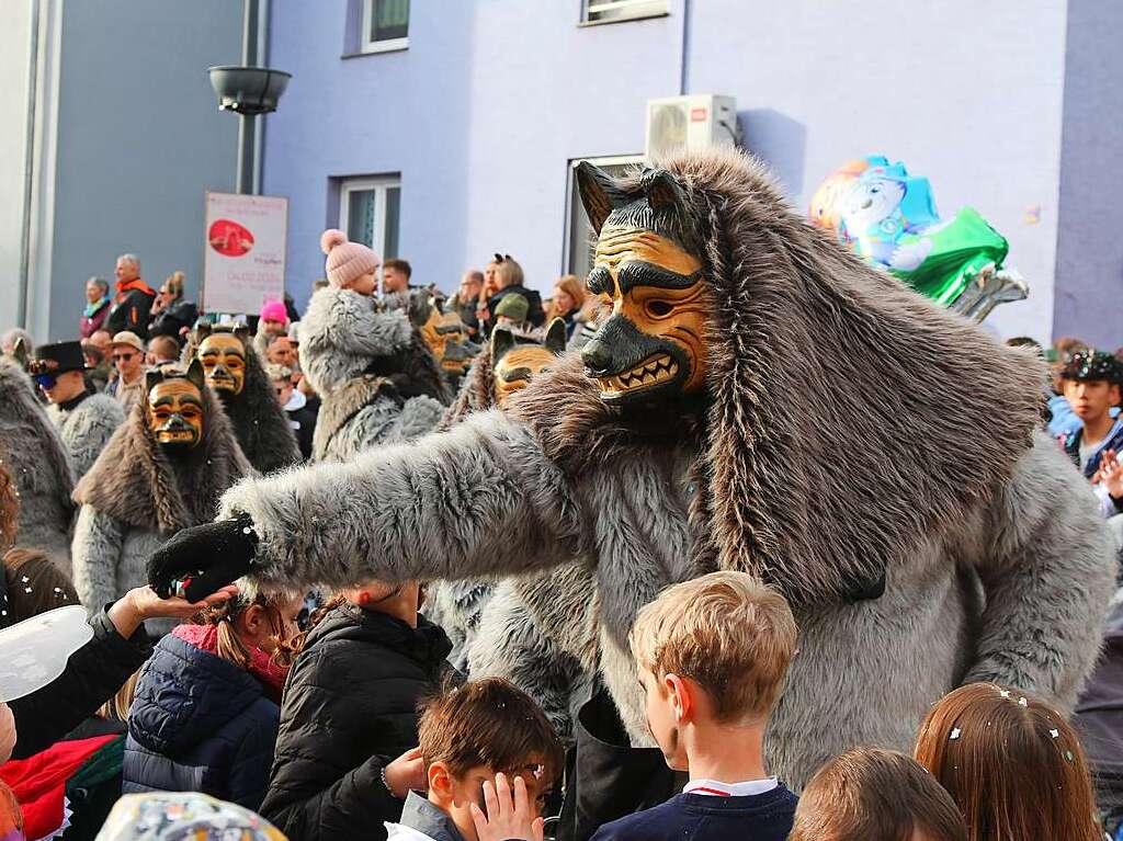 Der Umzug in Binzen ist einer der jhrlichen Hhepunkte der Fasnacht im Kreis Lrrach.