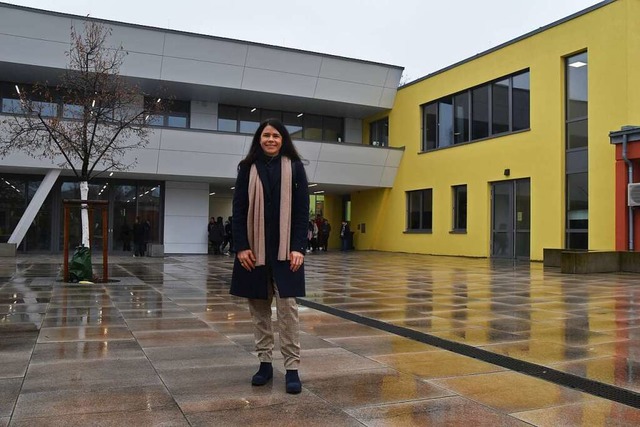 Jessica Lang auf dem Schulcampus in Ma...Erziehung gehren zu ihren Kernthemen.  | Foto: Nicolai Kapitz