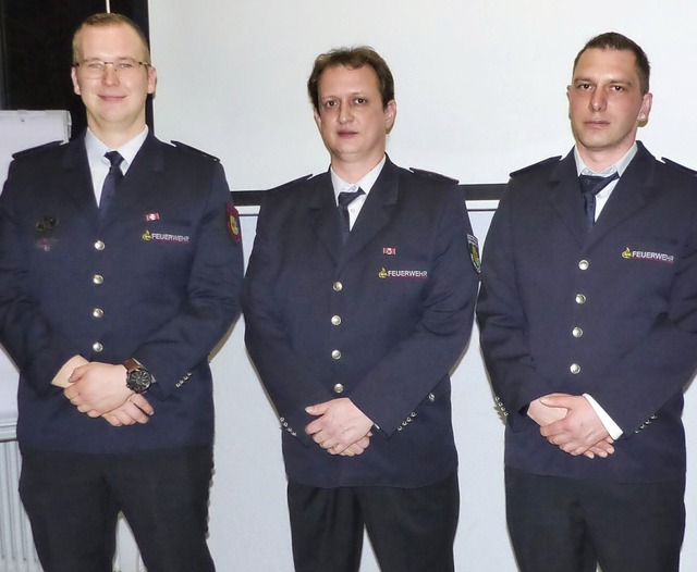 Der neue Abteilungskommandant Fabian L...ellvertreter Karl Jockers (von links).  | Foto: Rolf Mck