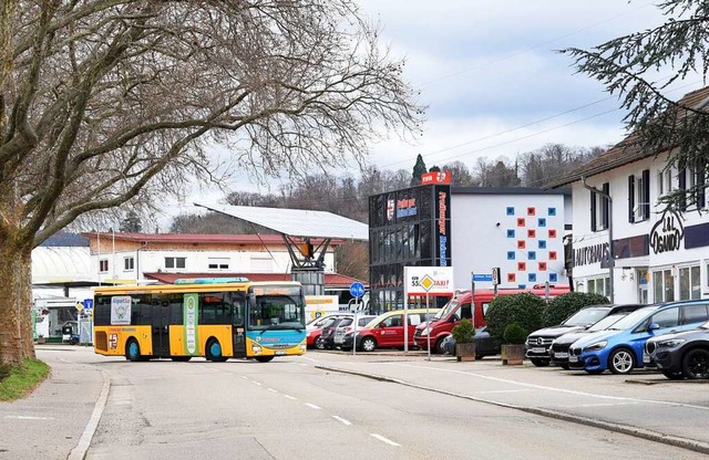 Der Airportbus kann glcklicherweise s...e zum Freiburger Reisedienst  fahren.  | Foto: Rita Eggstein