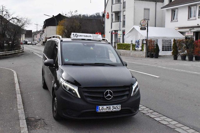 Bus oder &#8222;Leichenwagen&#8220;? D...aagen-Hauingen sorgt fr Diskussionen.  | Foto: Thomas Loisl Mink