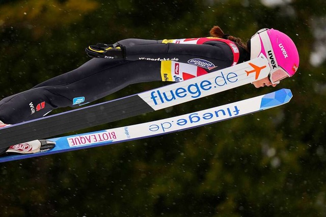 Nathalie Armbruster gehrt bereits zur...er Nordischen Kombination der Frauen.   | Foto: Matthias Schrader (dpa)