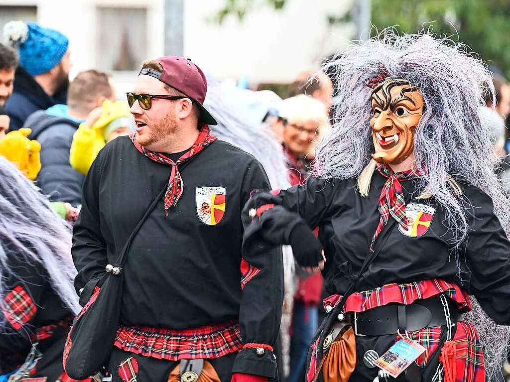 Feinste Stimmung und immer wieder Konfetti: der groe Umzug in Bad Krozingen versprach jede Menge Spa.