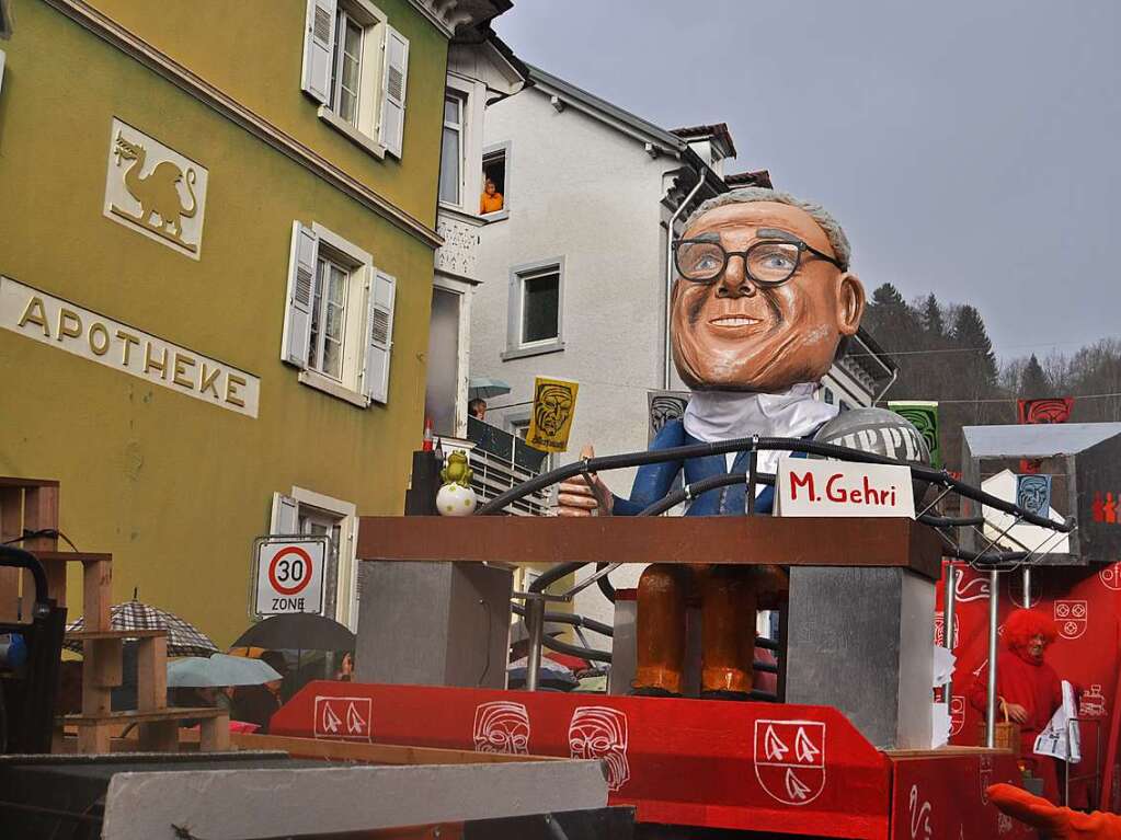 Impressionen vom Zeller Fasnachtsumzug am Sonntag mit den herrlichen Motivwagen und Fugruppen.