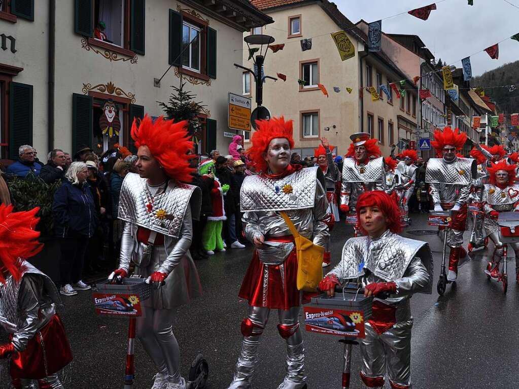 Impressionen vom Zeller Fasnachtsumzug am Sonntag mit den herrlichen Motivwagen und Fugruppen.